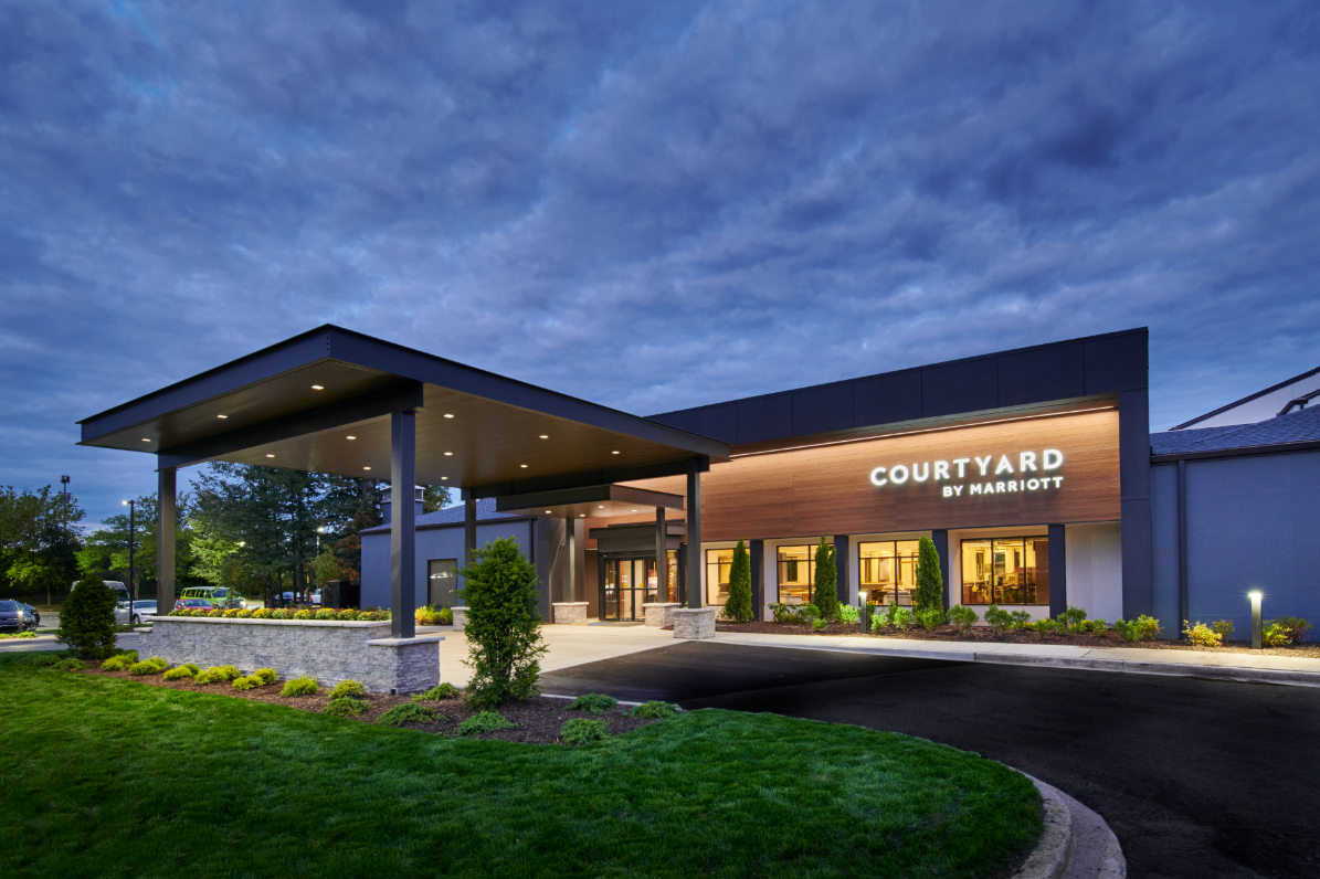 Romance Package with Courtyard by Marriott Lincolnshire